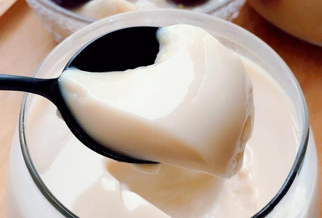 杨幂同款花胶奶冻自己在家也能做简单又美味一点腥味也没有