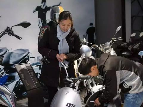 为什么熟人修车喜欢找你，买车却不一定找你？