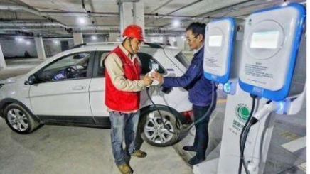 夏季高温与冬季低温，开纯电动车分别有哪些注意事项？