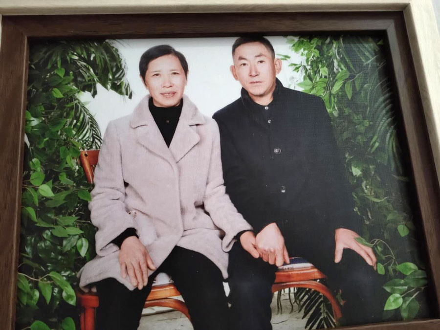 湖北老人车祸后，含辛茹苦养大的儿子，却疏于照顾，结果惨不忍睹