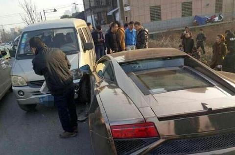 买了100万三者险，事故全责赔偿对方120万，保险公司怎么赔？