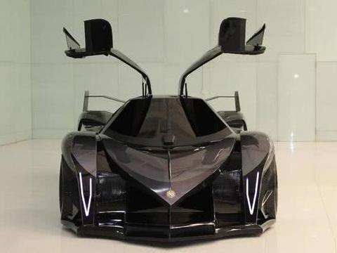 迪拜王子有辆5亿的座驾，只有两个人能开，除了他还有个中国人