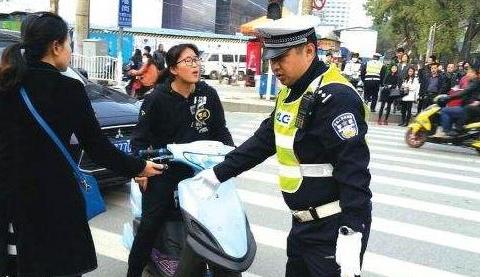 现在想骑电动车，要考取一本驾驶证，机动车主：太好了