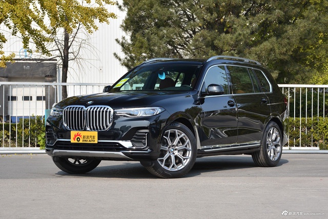 2021款宝马X7 xDrive40i 尊享型豪华套装