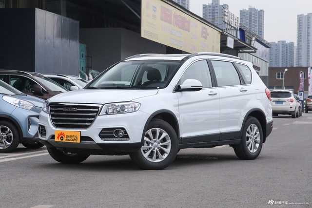 2021款哈弗H6运动版1.5T手动精英智联型U型格栅