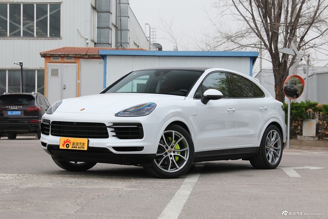 2021款卡宴混动E-Hybrid Coupé 2.0T