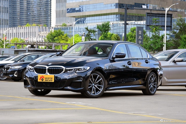 2021款宝马3系改款二 320Li M运动套装