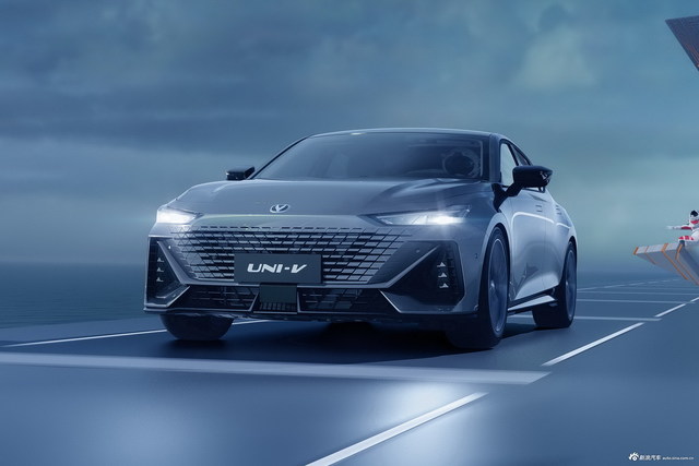 2021款长安UNI-V 官图
