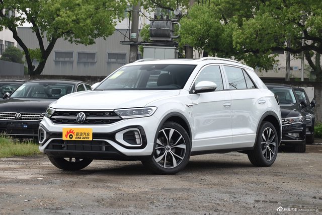 2024款T-ROC探歌 300TSI <em>DS</em><em>G</em>两驱辰光版