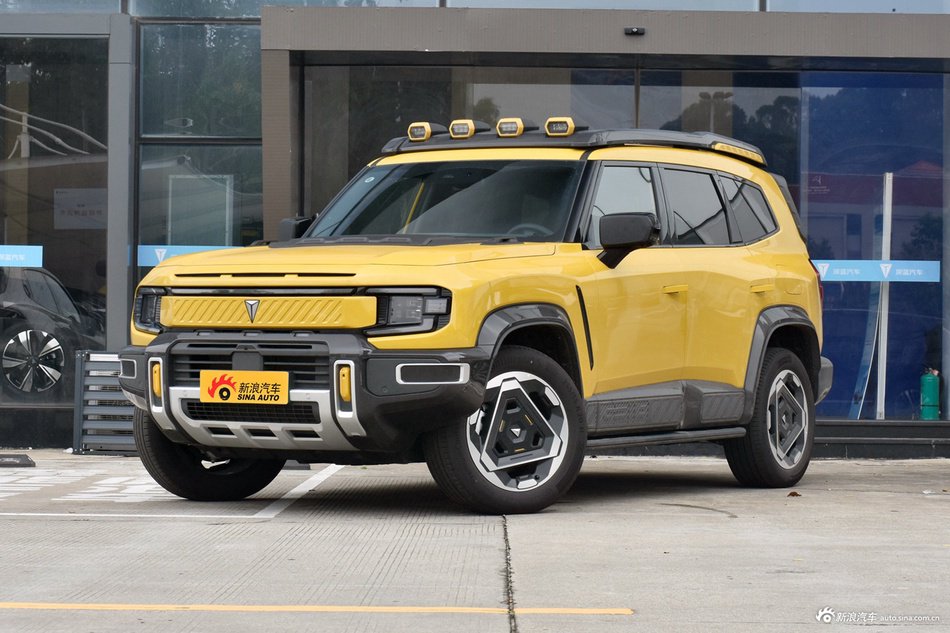 2025款深蓝G318 无忧穿越版 四驱秘境版