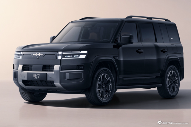 2025款方程豹钛7 基本款