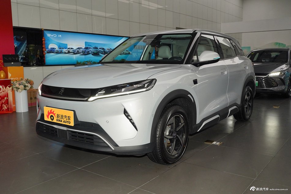 2025款比亚迪元UP 401KM智驾领先版