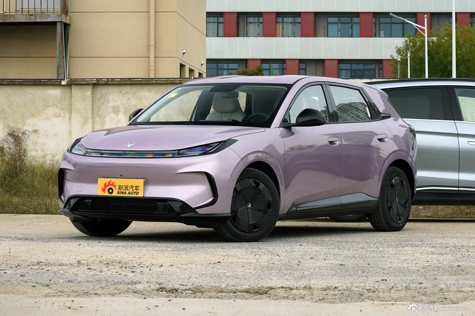 2025款极狐T1 320 PLUS