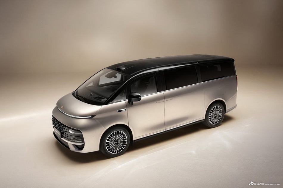 2026款银河V900 标准版8座 官图