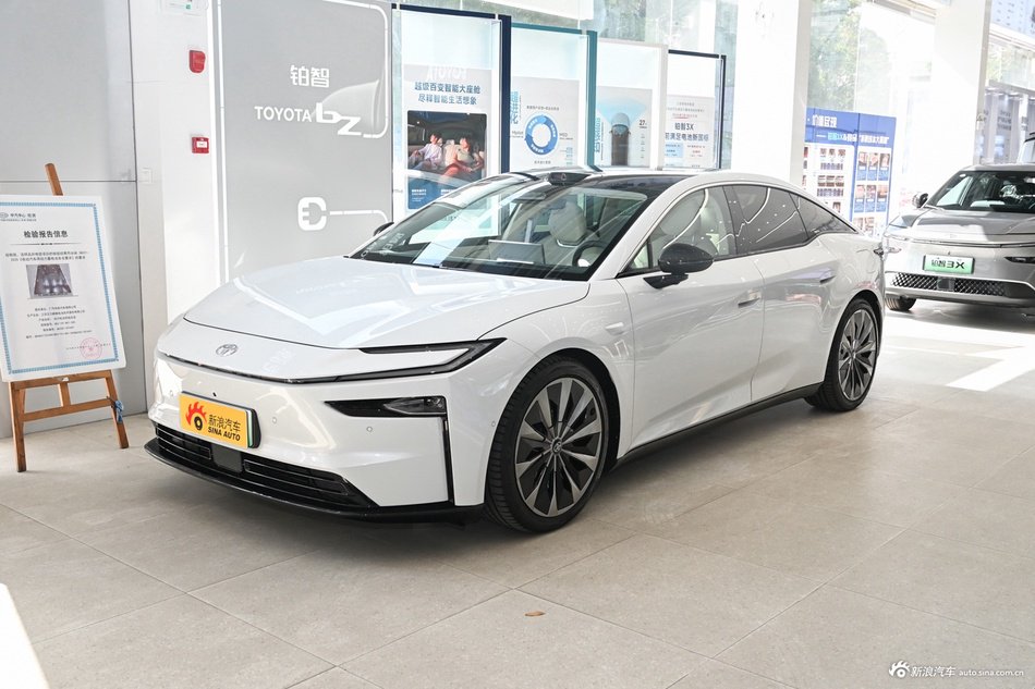 2026款铂智7 高配