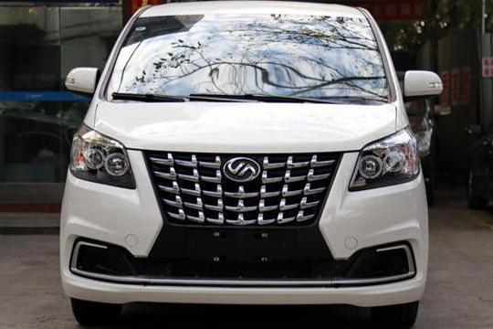 “国产丰田埃尔法”上市，12万起售气势空间均超奥德赛，北汽制造