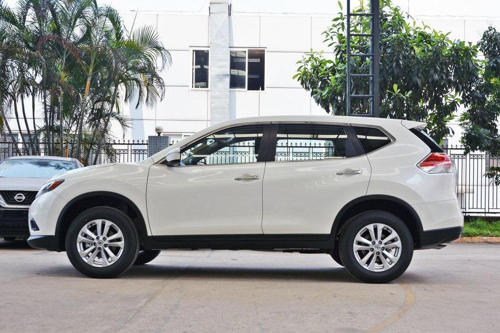 这车比途观大一圈，轴距超2米7，有五七座，比汉兰达更宜家用