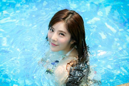 赵奕欢拍了七年电影却只演校花,可人们就记住