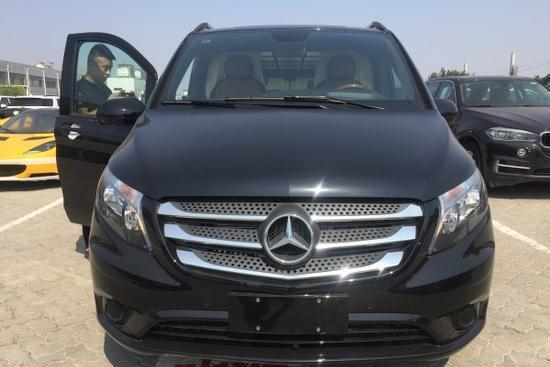 很多大老板都不选丰田埃尔法，而是选择奔驰的这部6座MVP