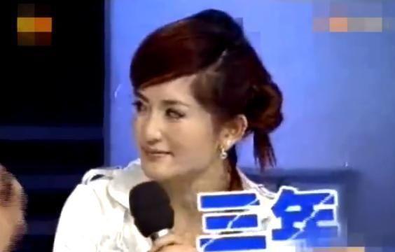 谢娜穿15元鞋录了3年快本被嘲廉价, 但她捐款