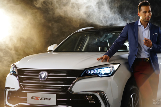 长安CS85官图发布 全新中型轿跑SUV