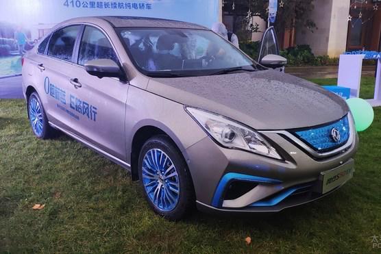 新款风行S50EV正式上市 补贴后售12.99万元起
