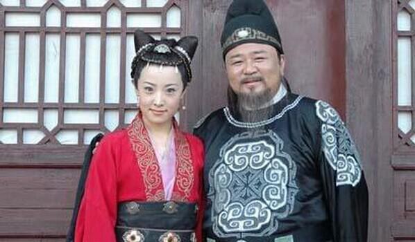 狄仁杰死后, 武则天哭着说出四个字, 证明两个人