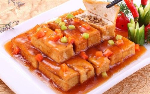 舌尖上的淄博：待客首选的“四四席”美食，你吃过么？