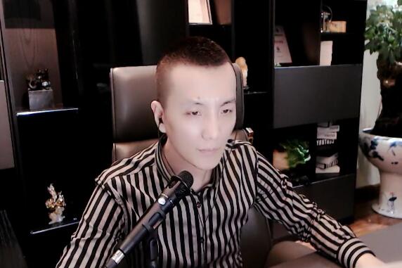 YY神豪七夜荣耀值2000万被嘲讽 下令七门粉丝