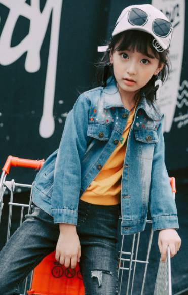 抖音上的美少女完全不输快手啊! 各种承认整形