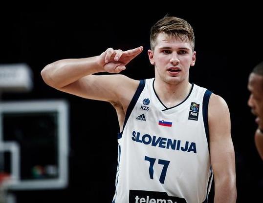 NBA史诗级摆烂就为这两人,比抢邓肯更疯狂,未