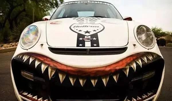 劳斯莱斯幻影才值700W, 它的配套手表值1760W?