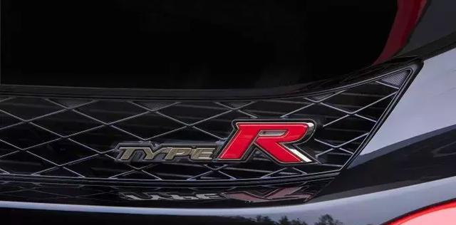 用细节，怼死那些认为2017款思域Type R是买菜车的人