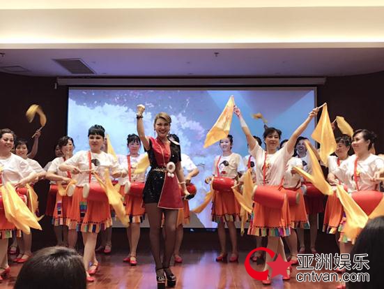 乌兰图雅2018《花开四季》全球巡回演唱会重