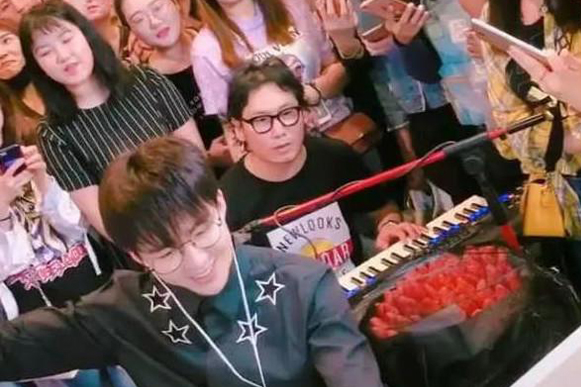 《摩登兄弟》刘宇宁家境,谁能想到宁哥中专学