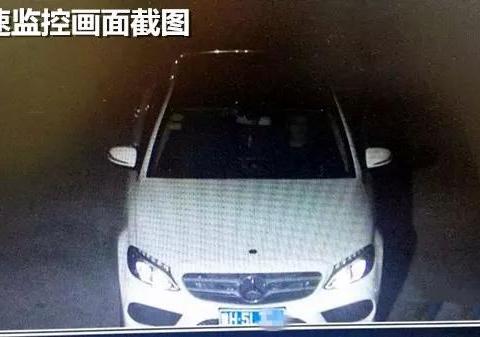 奔驰C200定速巡航失控，谁在说谎？