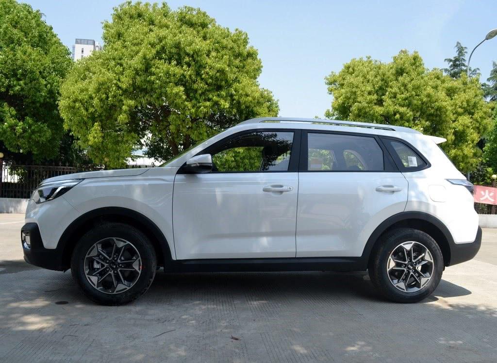 13万买啥逍客！车重1.4吨，配2.0L油耗6.9，比GLA漂亮仅11万起