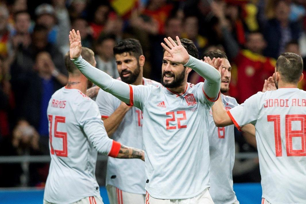 惨不忍睹! 西班牙6-1屠杀阿根廷! 伊斯科戴帽德