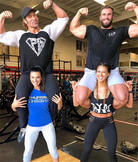 推荐一套徒手锻炼腹部的健身动作,每个动作10-20次.3组以上.