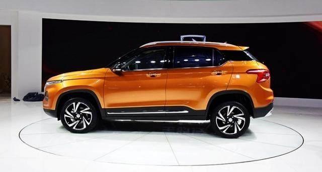 一键启动全景天窗, 6万的价格高端的配置