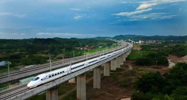 连云港至徐州高铁2020年竣工,