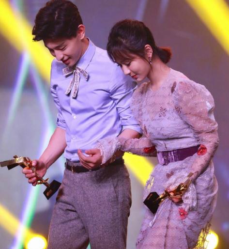 高跟鞋困难户杨紫自黑 邓伦杨烁是迫不得已,