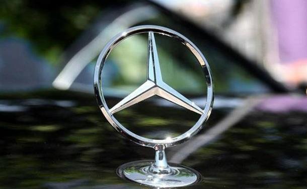 为什么奔驰会有立标和大标?有什么区别