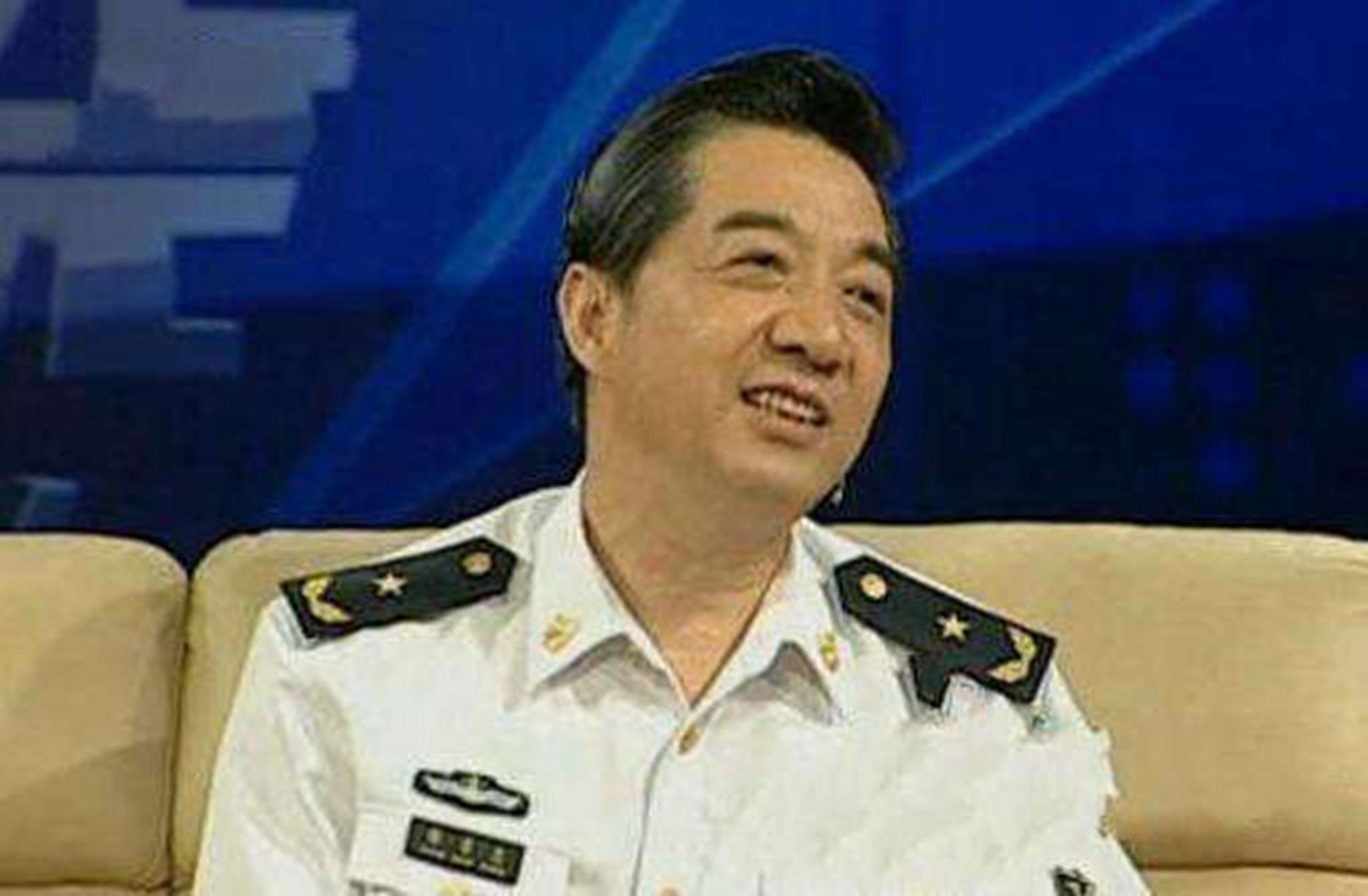 “局座”张召忠退休后,为啥更加火爆?网友回答一针见血