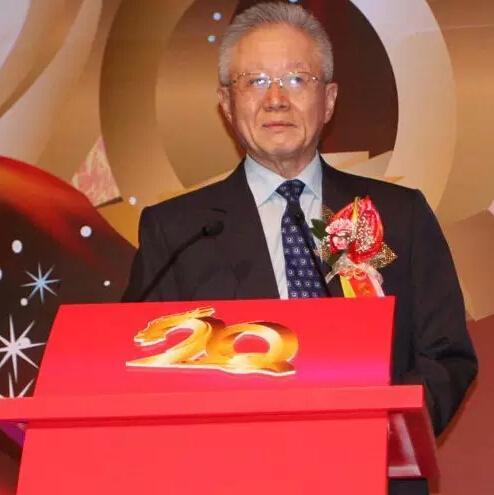 揭秘开国上将王震后人现状,三个儿子个个成就