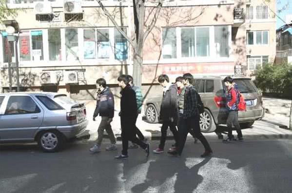 北京望京社区的韩国城,韩国人最多时达7万,基