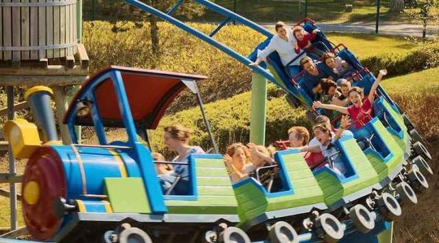 父亲去世母亲弃子再婚,儿子怨恨母亲薄情,十年