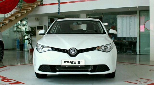 当年卖到14万! 如今为生存跌到6万, 这款轿跑依旧没人要