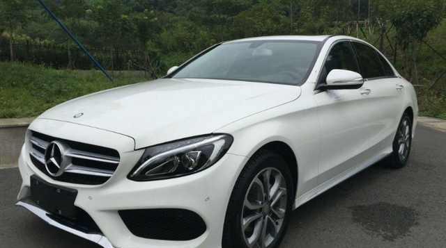 奔驰C级越看越有味道, 前面大标很霸气!