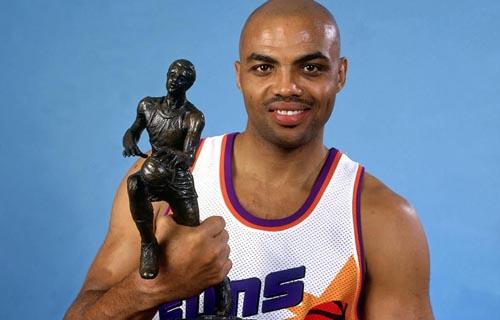 巴克利到底有多奇葩?打球风格极其另类,被乔丹